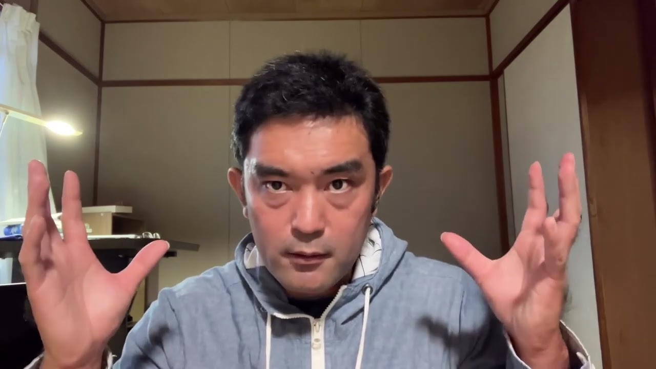 My brain betrays me. 