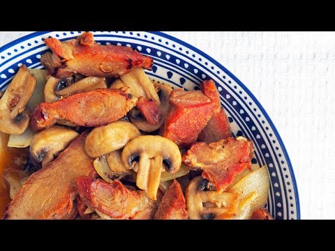 download lagu mp3 mp4 Roast Pork And Mushrooms, download lagu Roast Pork And Mushrooms gratis, unduh video klip Roast Pork And Mushrooms