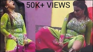 pakistani hot  mujra /village hot girl dance /mujr