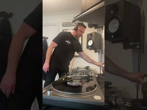 DJ Col Bell B2B DJ Sid - 90s & 00s Hardcore/Trancecore @happyhardcore95to99backup 