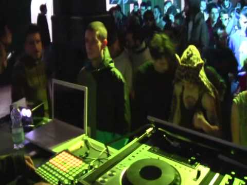 Yowii!! MeltingBass 23.02.13 - SpecialGuest: Nout Heretik - Yowii - Bassflexx