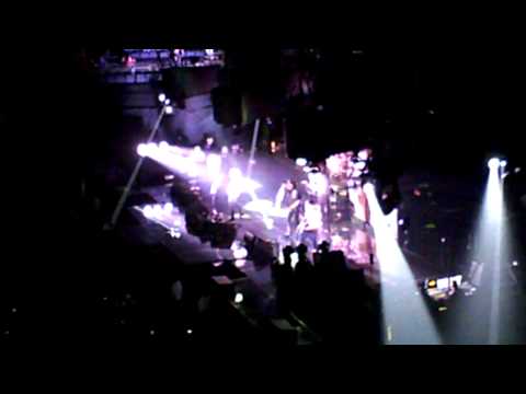 Foo Fighters With Lemmy - Shake Your Blood (Memphis)