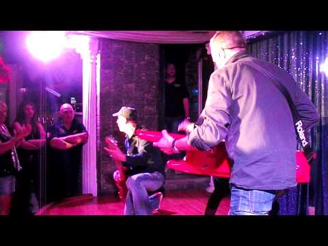 SABATO 15 OTTOBRE " U.S.U.R.A. LIVE" - MAGIC FLY DISCOTECA