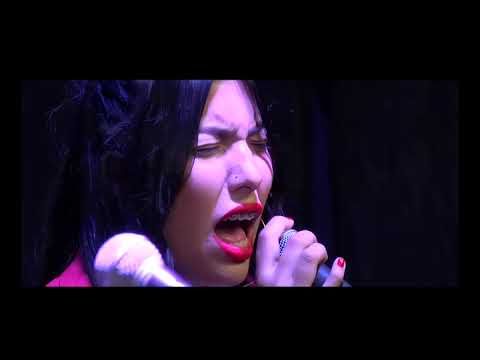 MANADA PEQUEÑA   VIUDA SIN NADA