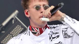 Machine Gun Kelly : Wonderwall (Oasis cover) + Bad Mother Fucker, live @ Download Festival, UK 2017