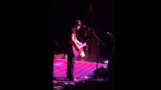 No Place To Fly - Lukas Nelson