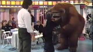 Jennifer Connelly and Ludo on Saturday Superstore