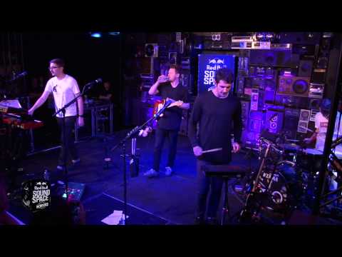 Alt-J - Hunger Of The Pine (Live at The KROQ Red Bull Sound Space)