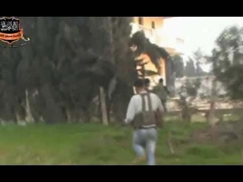 اقتحام أحد حواجز النظام على طريق حمص - دمشق الدولي من قبل كتيبة سيف الحق في ريف حمص