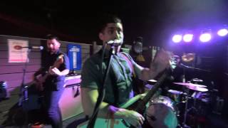 LEOPOLD AND HIS FICTION "I'm Caving In" and "Waves" live from McAllen, Texas