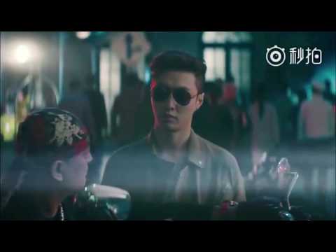 【張藝興】 171106 Zhang Yixing Lay - Ray Ban X Zhang Yixing CF