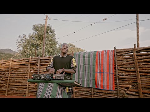 TuksinSA - Mukhavha (Official Music Video) Feat Makhadzi & FUZA