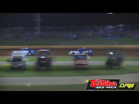 Modified Sedans - Heat 12 - IBRP Golden Helmet Series - Kingaroy Speedway - 18.03.2017