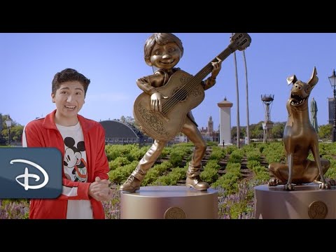 Anthony González Surprises Guests Celebrating 'Together We Are Magia' | Walt Disney World Resort