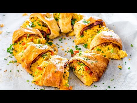 Crescent Bacon Breakfast Ring