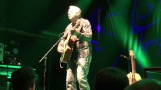 Tommy Emmanuel – Blood Brothers (Live)