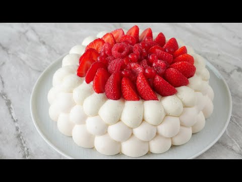 Red Fruit Pavlova