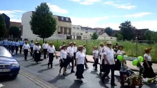 preview picture of video 'Umzug der Freiwilligen Feuerwehr Barsinghausen zum 125. Jubiläum'