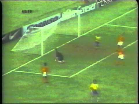 1999 (June 5) Brazil 2-Holland 2 (Friendly).mpg