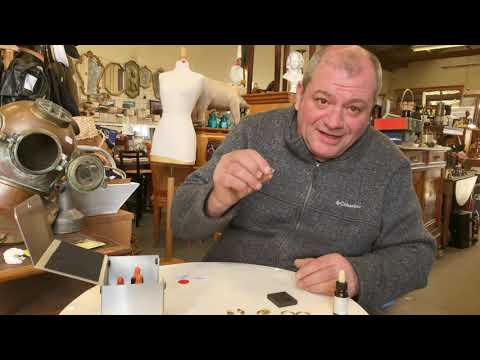 Chasseur de Brocante : Comment reconnaître des bijoux en or
