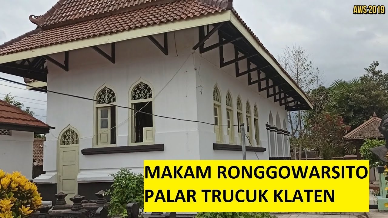 Makam Ronggowarsito Kecamatan Trucuk