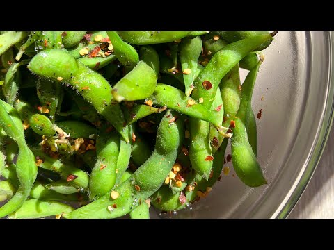 Easy Edamame Recipe: High Protein Snack With a Hint of Spice 🌶