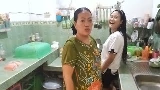 Download lagu ADA APAKAH PARA PEJABAT DATANG KERUMAH PUTRI‼️ mp3 Download lagu ADA APAKAH PARA PEJABAT DATANG KERUMAH PUTRI‼️ mp3