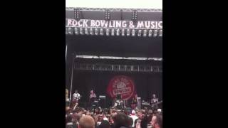 Funeral dress Im in love with Oi !