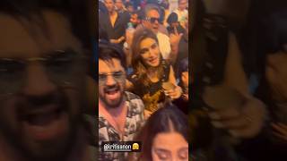 #kritisanon #nupursanon groove at #diljitdosanjh #concert #manieshpaul #shorts #mumbai #varundhawan