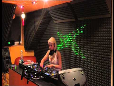 DJane Ennie - BPM.DJ live