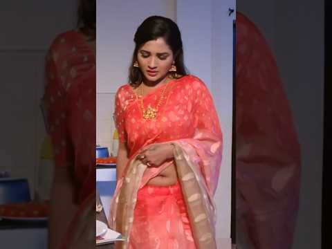 Serial actress Saranya Turadi rare navel #actress_meats #serialactress #saree #navel #vijaytv #suntv