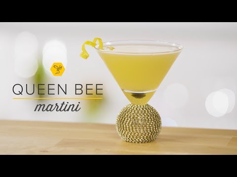 How to Make the Queen Bee Martini with Grey Goose Vodka & Elderflower Liqueur  #CocktailRecipe