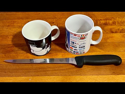 MIKAN KEITTIÖSSÄ Kuhanperkaus ja veitsen teroitus posliinimukilla