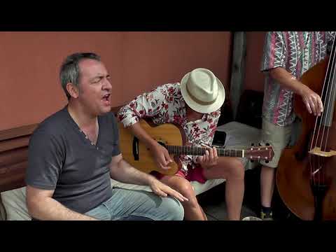 Der Bass muss laufen, von Rainald Grebe & die Kapelle der Versöhnung