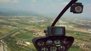 preview picture of video 'Mauro Longo volo con Robinson R22 Val Brembo 09-07-11'