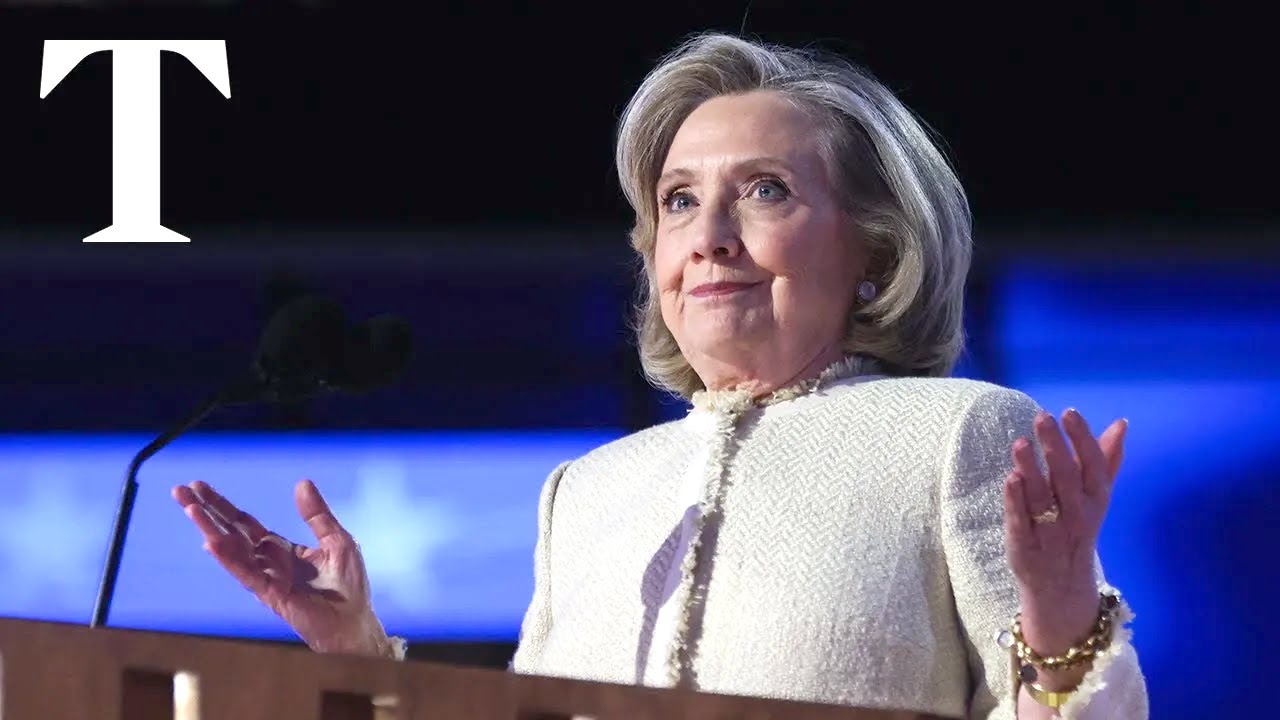 "Lock him up", Hillary Clinton mocks Trump as crowd chants