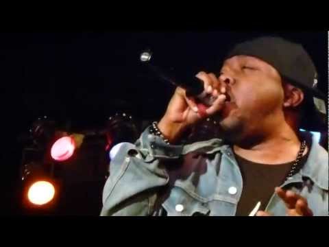 Phife and Chip Fu - La Schmoove - Live at BB King's in NYC 2/23/12