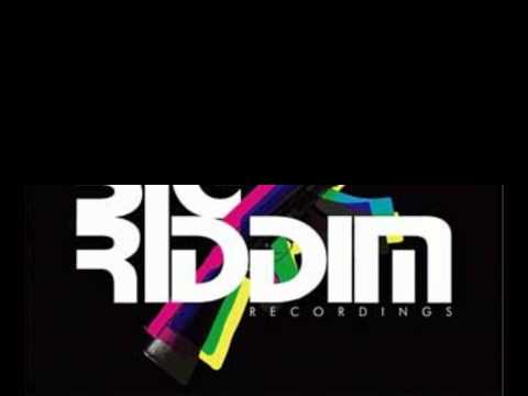 Calculon and Whizard - No Long Talking