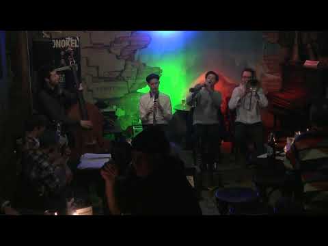 Roamer Street Rag Band Light - Strike up the Band - Part I - 04