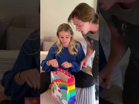 Quickest gift trick ever!