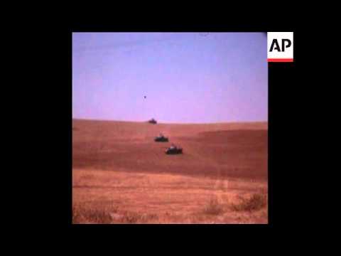SYND 17/08/71 SOVIET BUILT SYRIAN TANKS ON THE BORDER