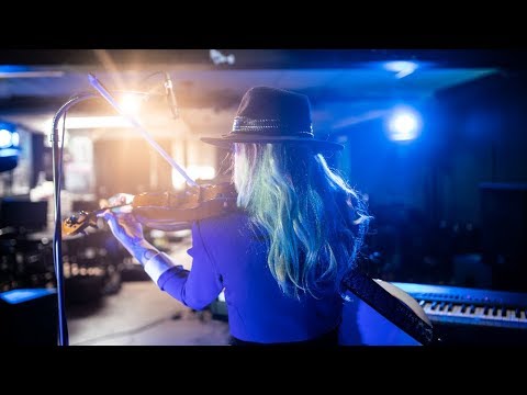 Alanna Sterling - With Me (Live Loop)