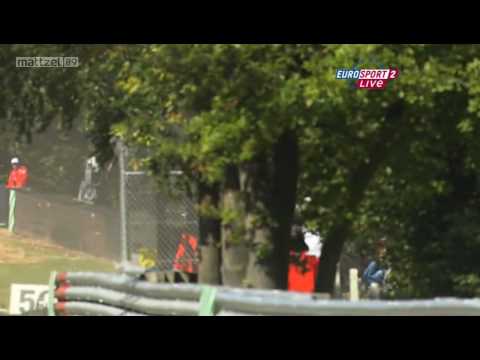MT89 SEAT Leon Eurocup 2010 BrandsHatch Race2 Huge Flip