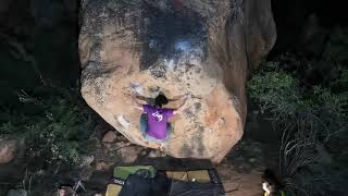 Video thumbnail of Clingon, 8a. Rocklands