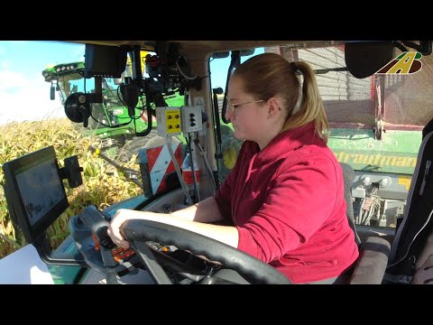 Großeinsatz Maishäckseln - Maisernte mit Feldhäcksler & 10 Traktoren für Biogas Farmer Corn Harvest