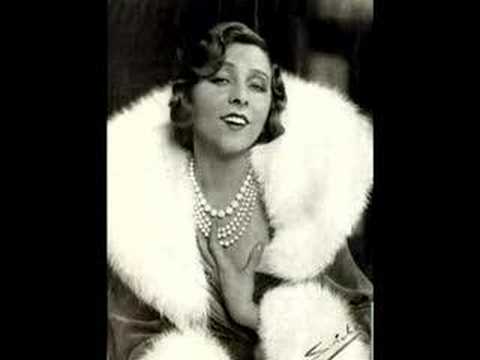 Yvonne Printemps - Les chemins de l'amour by Poulenc