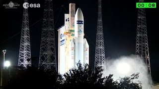Ночной запуск космической ракеты - Видео онлайн