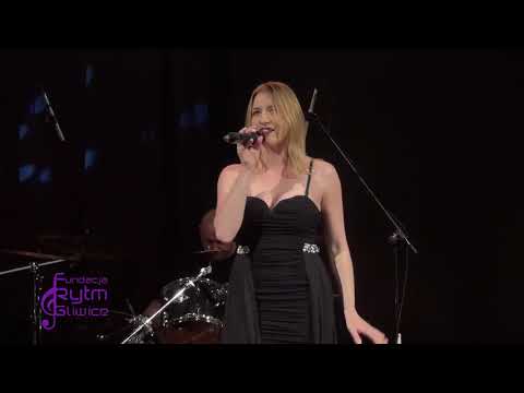 download lagu mp3 mp4 Martyna Laskowska, download lagu Martyna Laskowska gratis, unduh video klip Martyna Laskowska