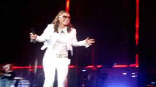 anastacia - same song live - singing &quot;someday&quot; with the public