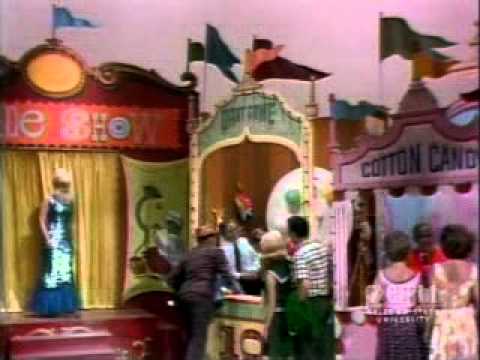 Larry Hooper - Ding Dong Daddy from Dumas